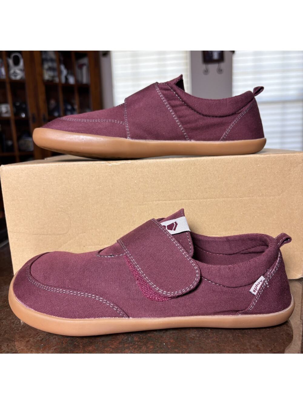 Splay Explore Shoes Women's 9 Burgundy Red Minimalist Barefoot Athletic Sneakers